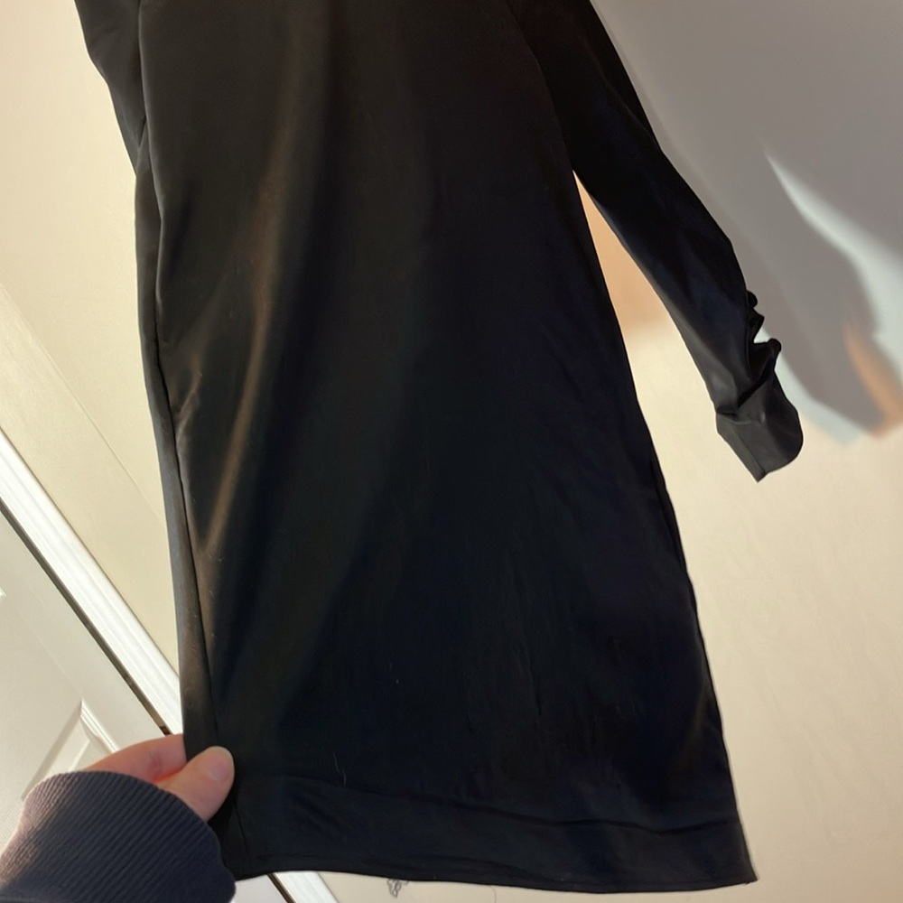 Black Long-Sleeve Mini Dress - Women - Picture 6 of 12